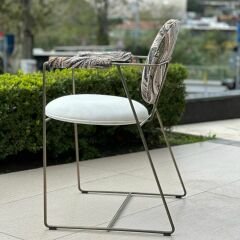 Runga Metallstuhl