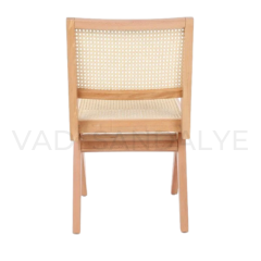 Sevila Hazeranlı Sandalye