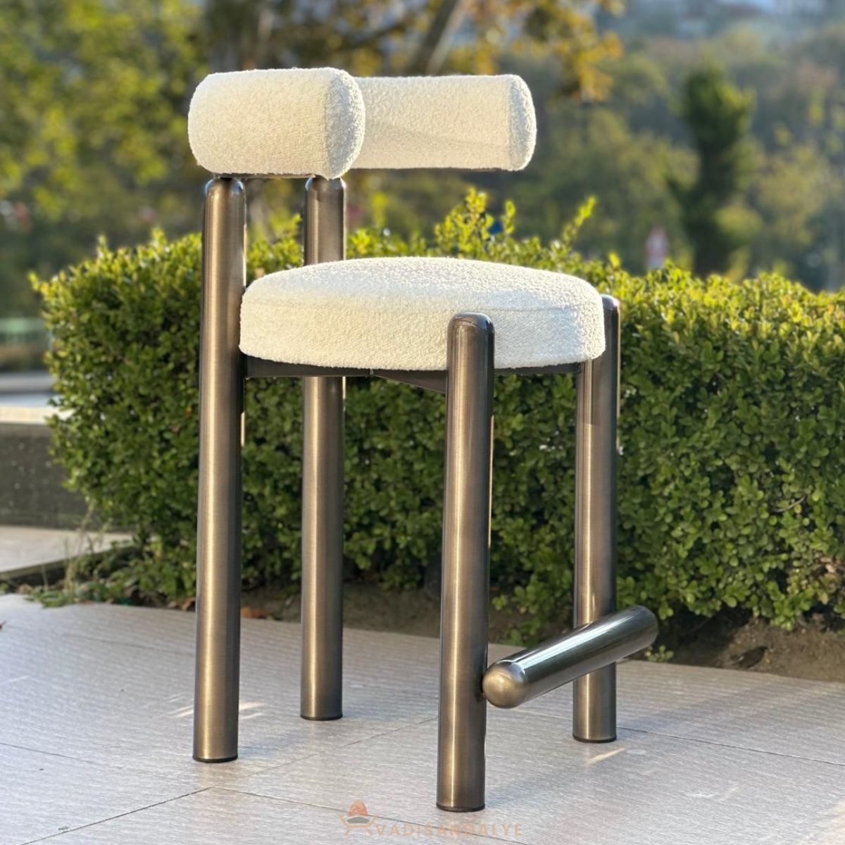 Luka Metal Bar Sandalye