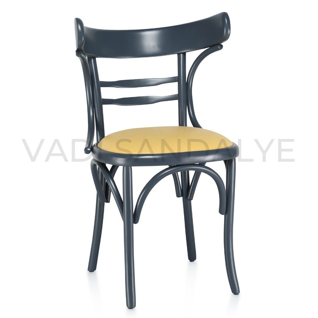 Cary-L Thonet Sandalye
