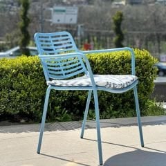 كرسي حديقة مبطن من هوغو